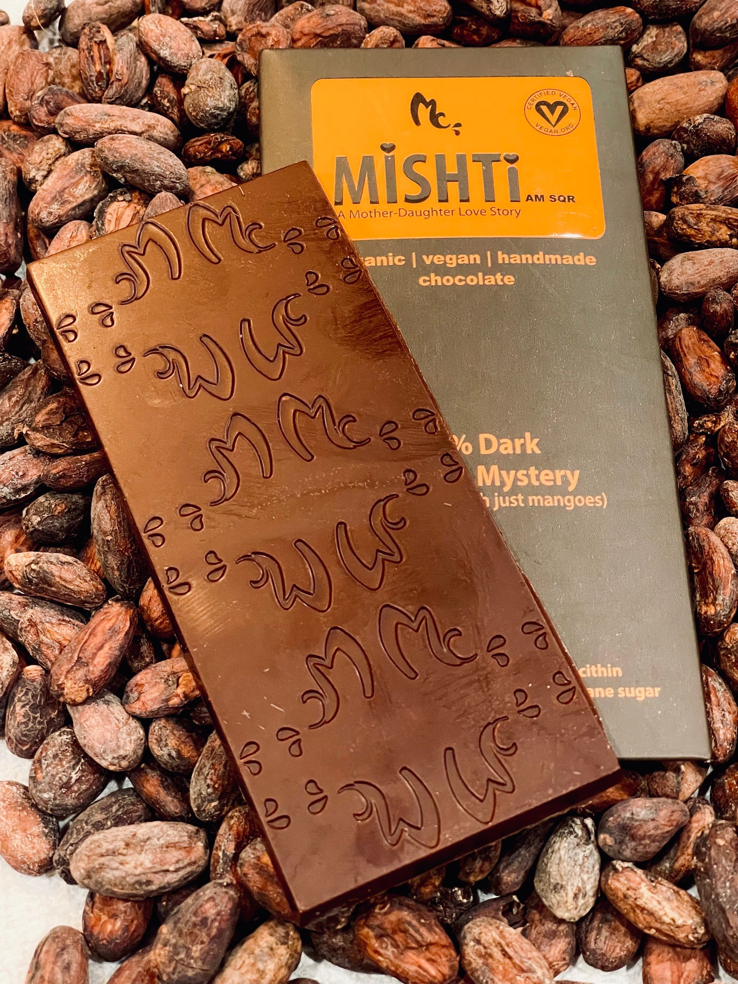 Mango Mystery - 70% Dark chocolate with mango - No sugar, no sweetner
